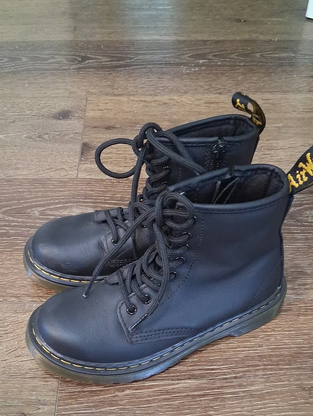 Dr. Martens Junior 1460 Softy Boots Size 1